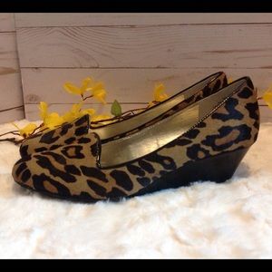 ANNE KLEIN Leopard Pumps Wedge Heel with Fur SZ 7M